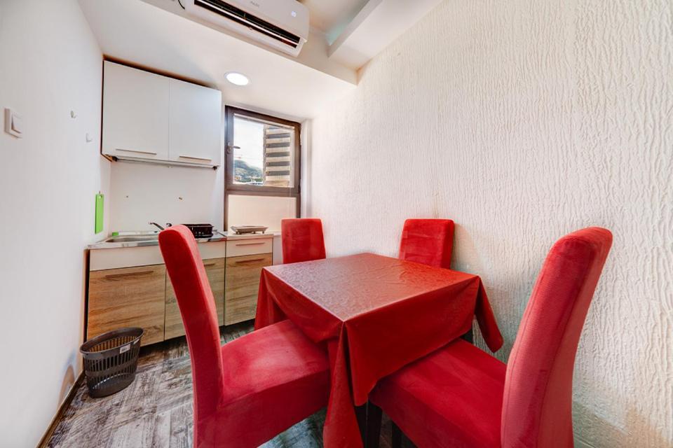 Post Office Center Apartments Budva Bagian luar foto