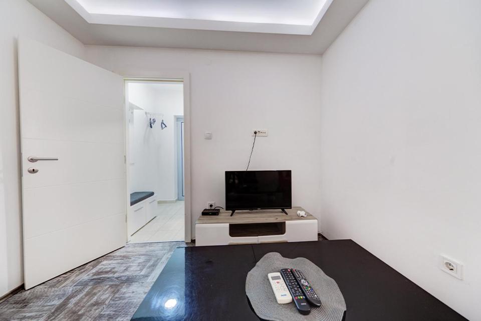 Post Office Center Apartments Budva Bagian luar foto